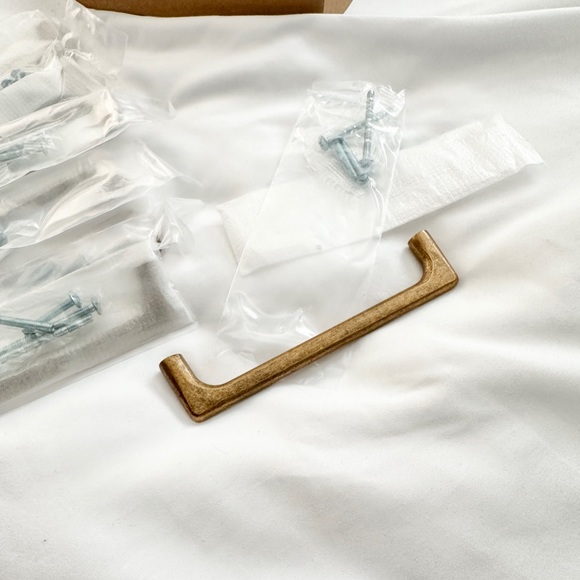 Pack of 10 New Cabinet Pull Handles 5” in Antique Brass/dark gold - Picture 4 of 7